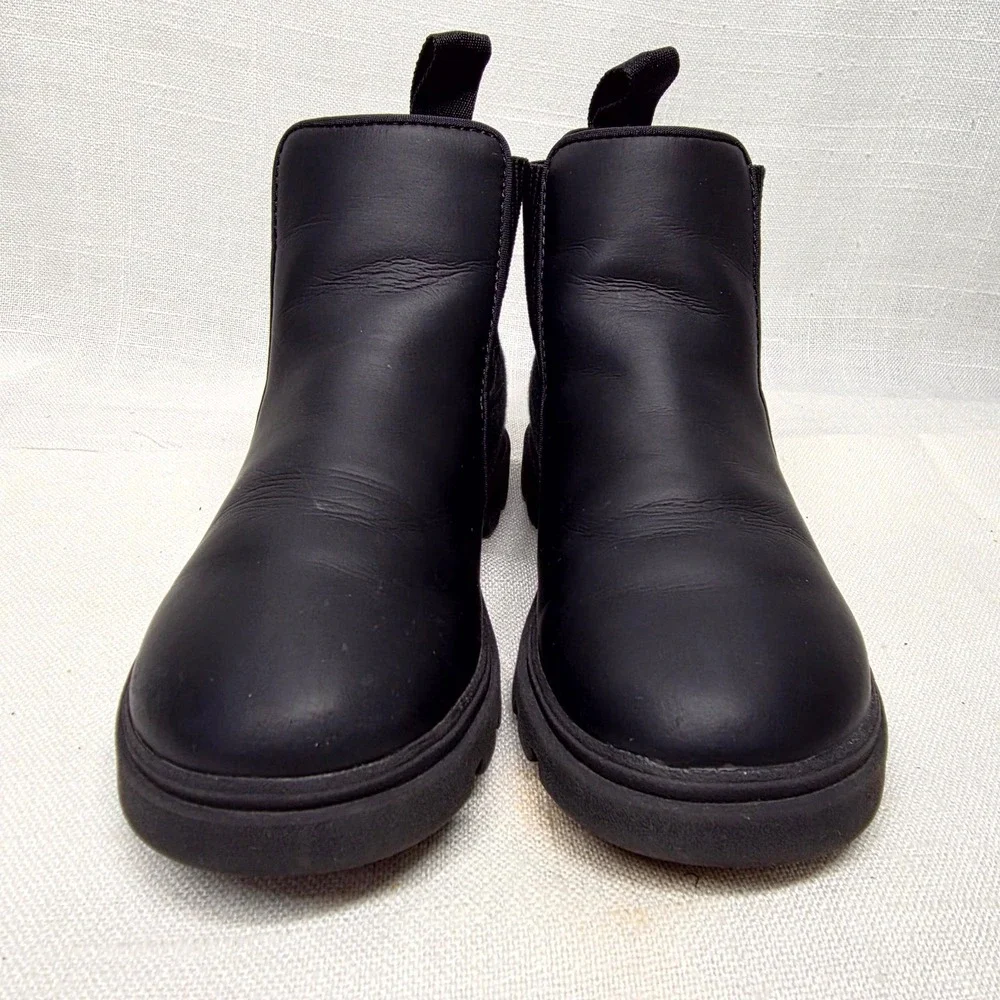 Native Kensington Treklite Boots Kids C13 Black Chelsea Slip On Lug Sole Rugged